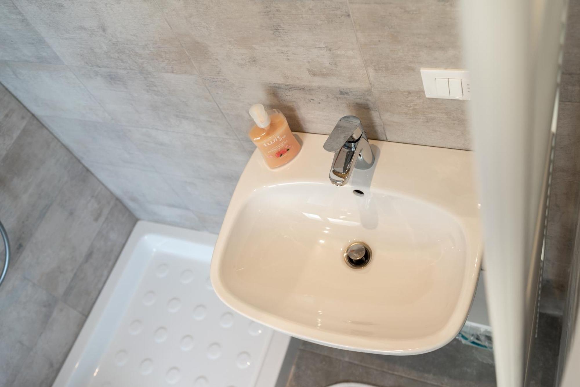 Charme In Fiera - Zona Fiera Appartement Verona Buitenkant foto